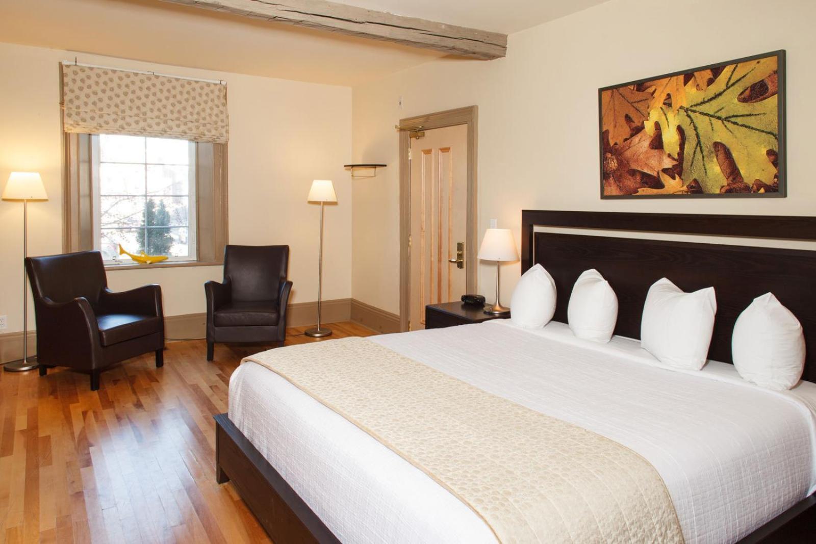 The White House Bed & Breakfast Perth Room photo